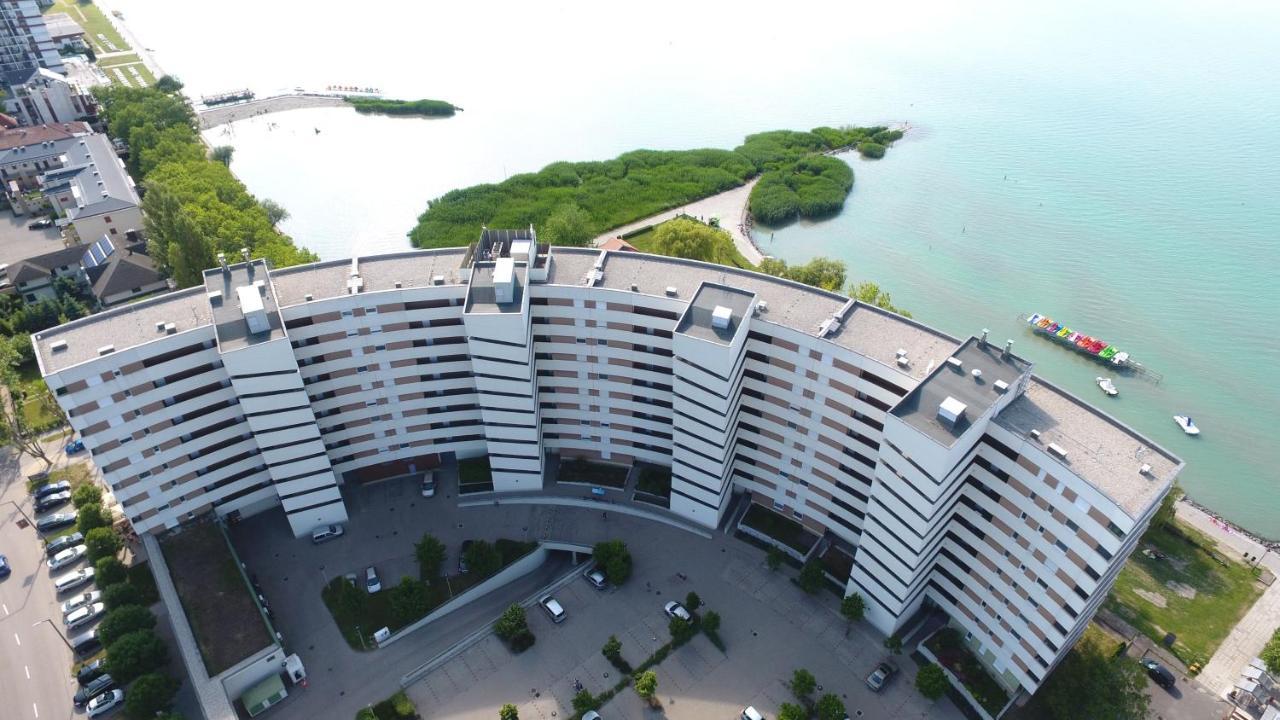 Apartament Siófok Club 218 Wellness Apartman Zewnętrze zdjęcie