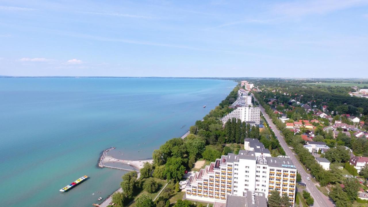 Apartament Siófok Club 218 Wellness Apartman Zewnętrze zdjęcie